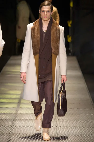 Look 21